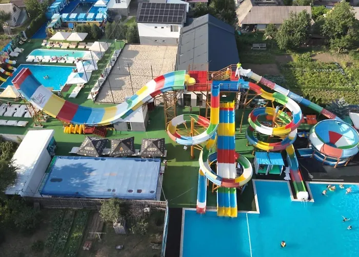 Hotel Lux Aquapark Полтава